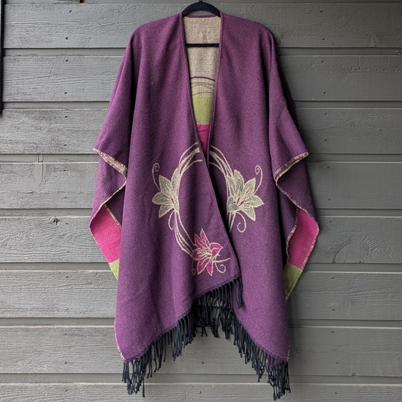NWOT French Lily Floral Ruana Wrap Shawl Purple Magenta Taupe Sage Green - Picture 6 of 6